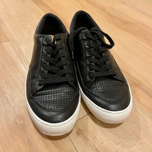 Black Leather Banana Republic Sneakers
